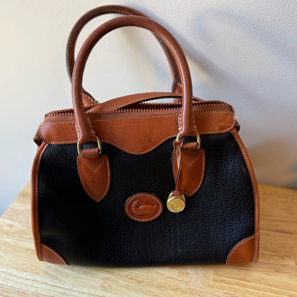 Dooney & Bourke Gladstone Black /Tan Dooney and Bourke All Weather leather bag